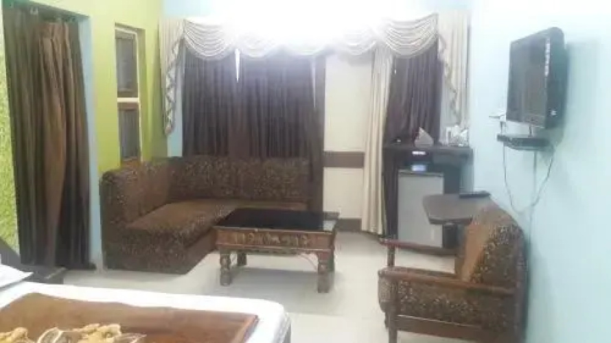 Hotel Kanak by OYO Rooms
