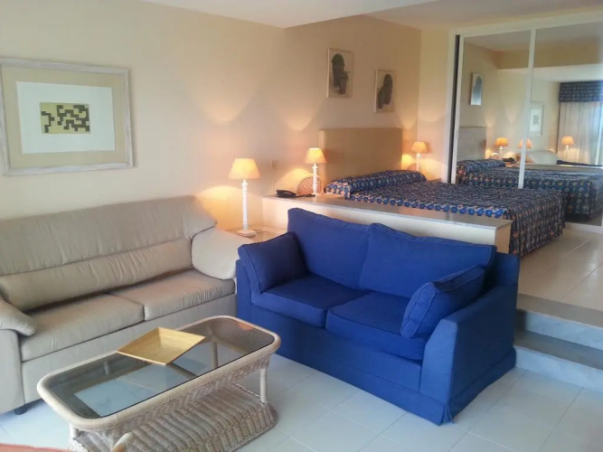 Miraflores Resort