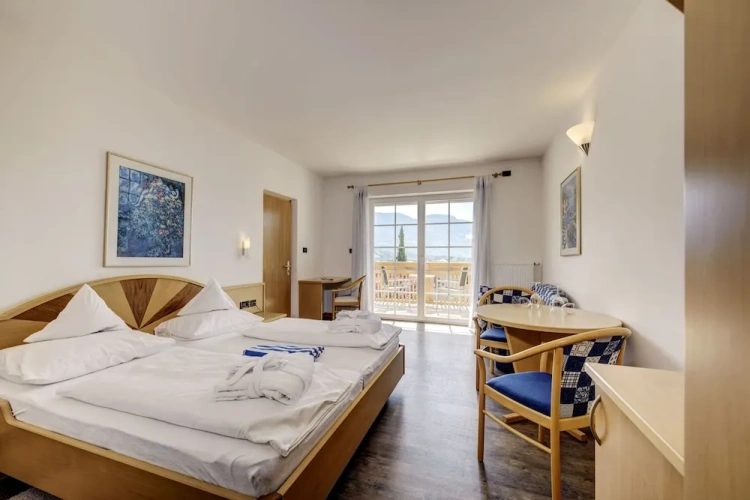 Comfort Double room with balcony and with city view
