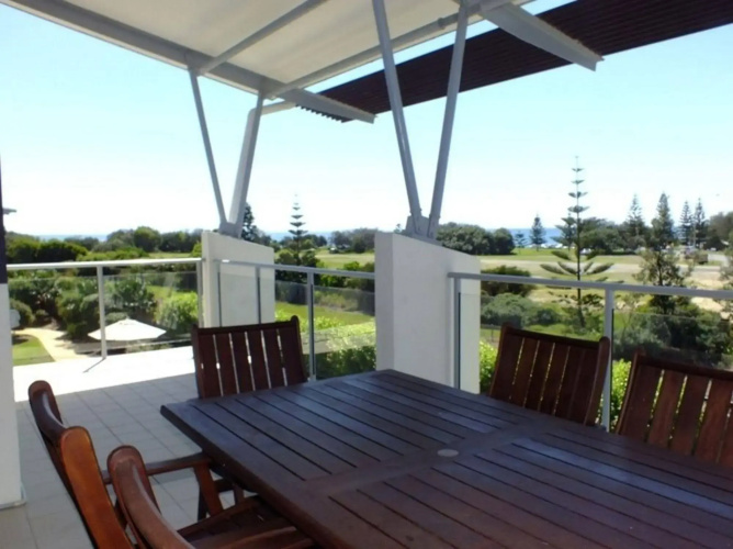 Pacific Marina Apartments