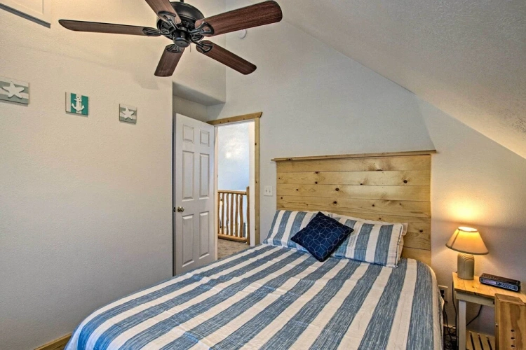 6 Bedrooms Cottage with balcony