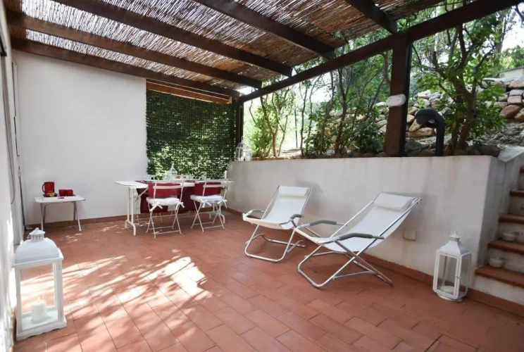 2 Bedrooms Cottage