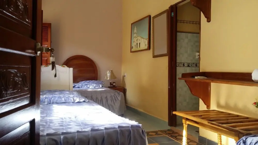 Hostal Hilda J YP