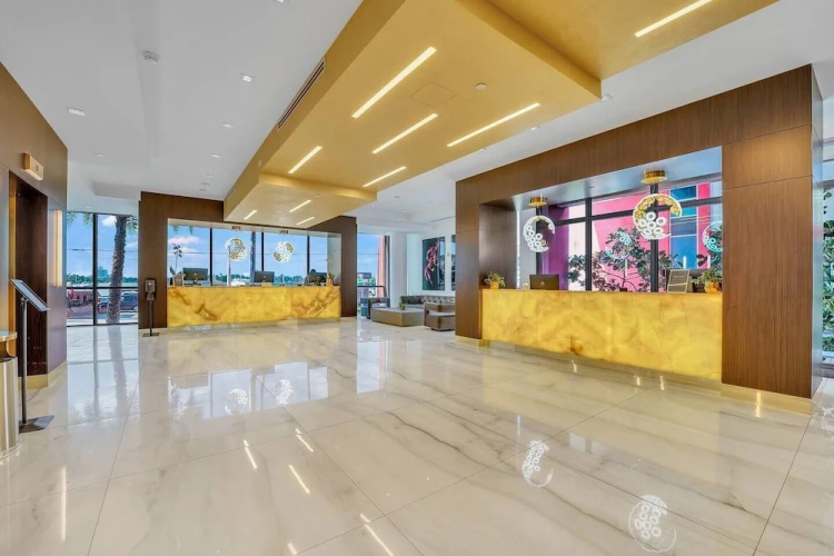 CH Luxury Condos & Studios On The Beach