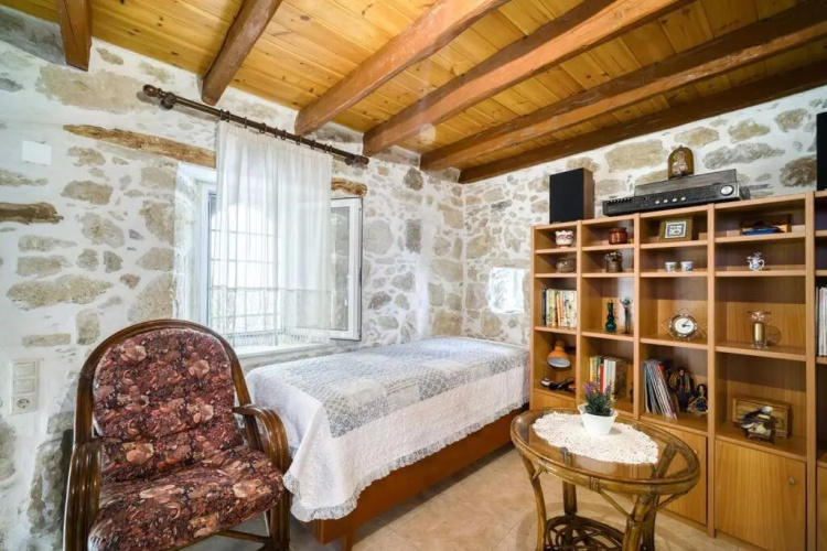 Skountakis House