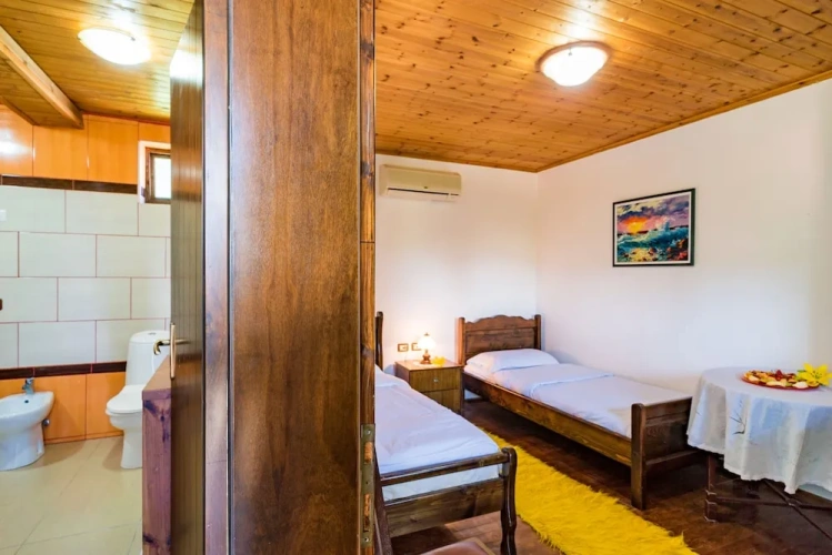 1 Bedroom Standard Double room with balcony