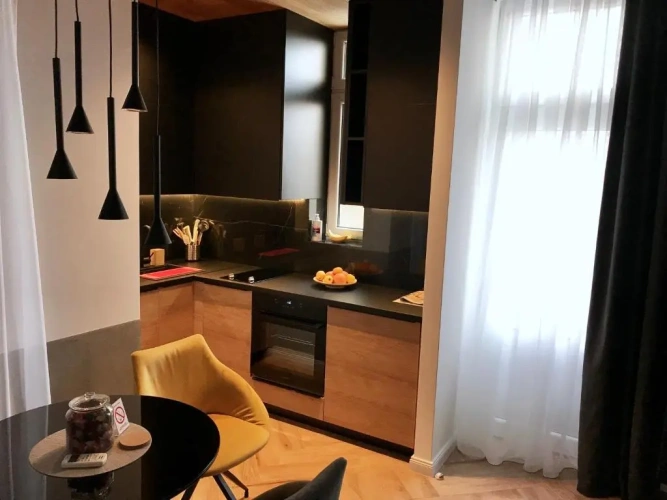 1 Bedroom Apartment