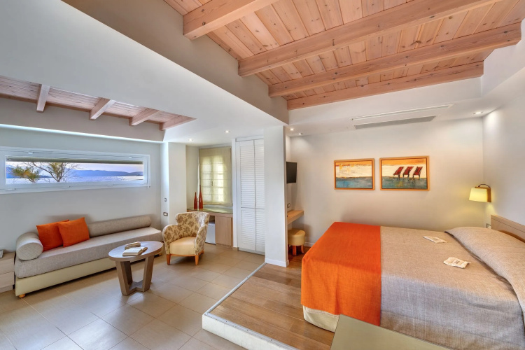 Nissaki Beach Hotel