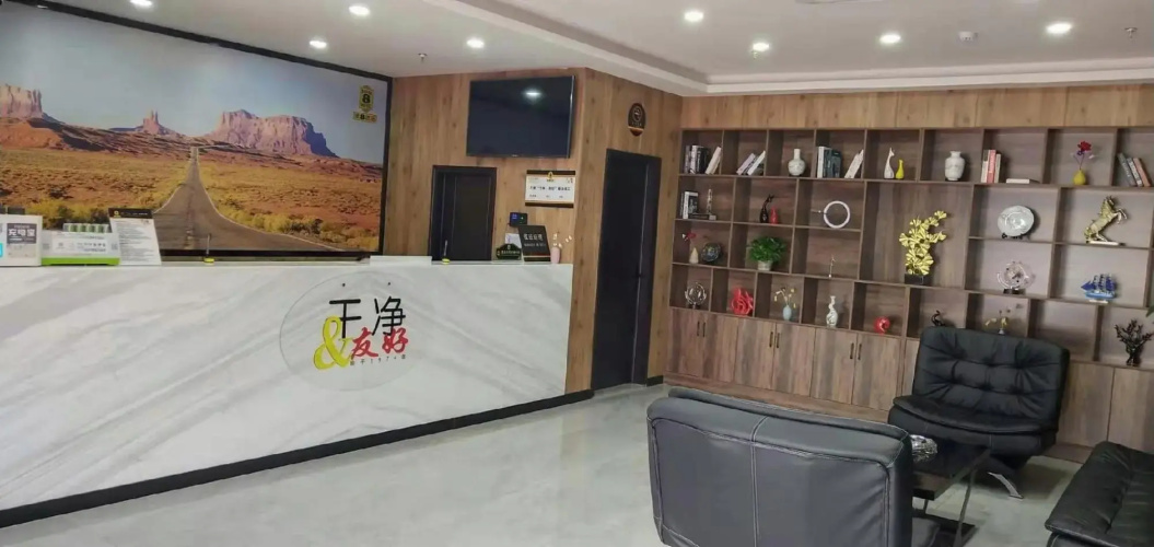 Super 8 Hotel
