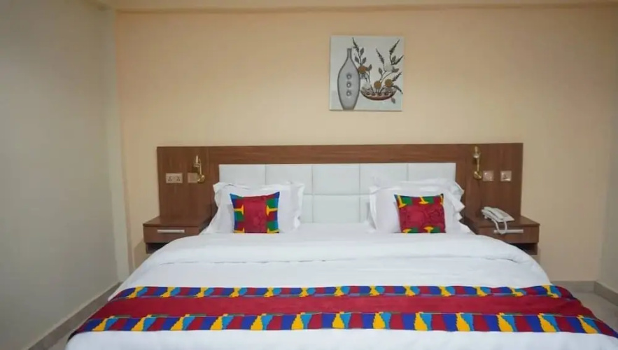 Rhogem Hotel