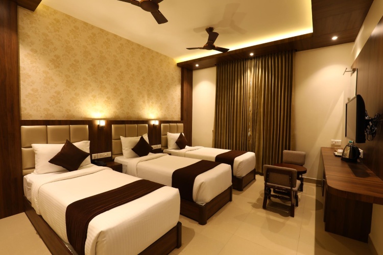 Deluxe Triple room