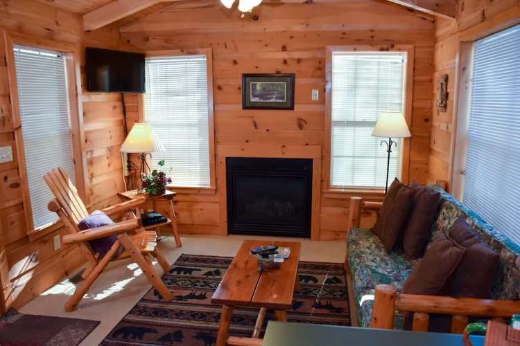 SOUTHERN NITES - 1 Br Cabin