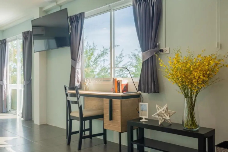 The BEACH CHA AM Suites
