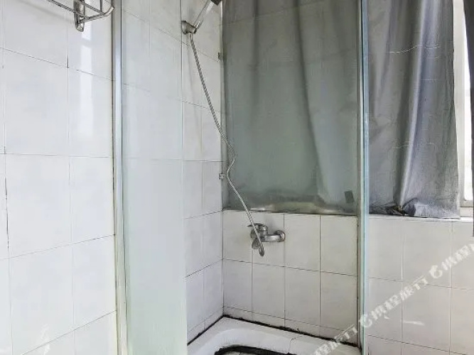Hualong Hostel (Shanghai Zhelin)