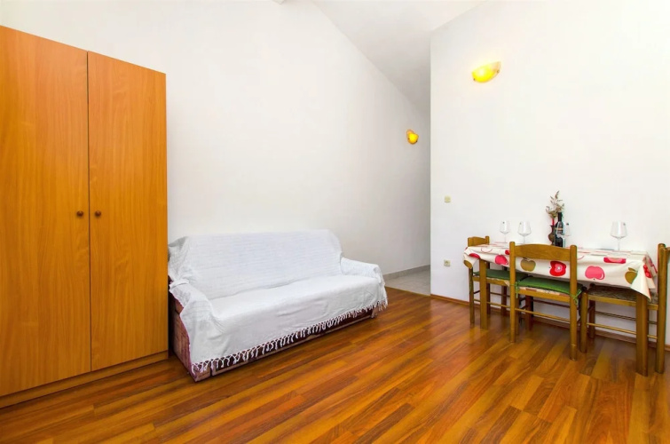 Apartments Tomislav