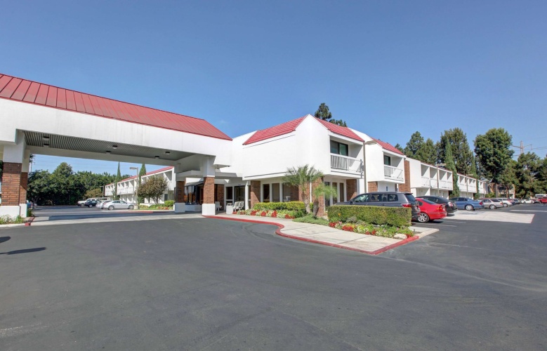 Motel 6 Irvine Orange County Airport photo 13
