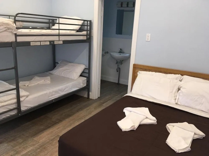 Riverside Park Motel and Campground
