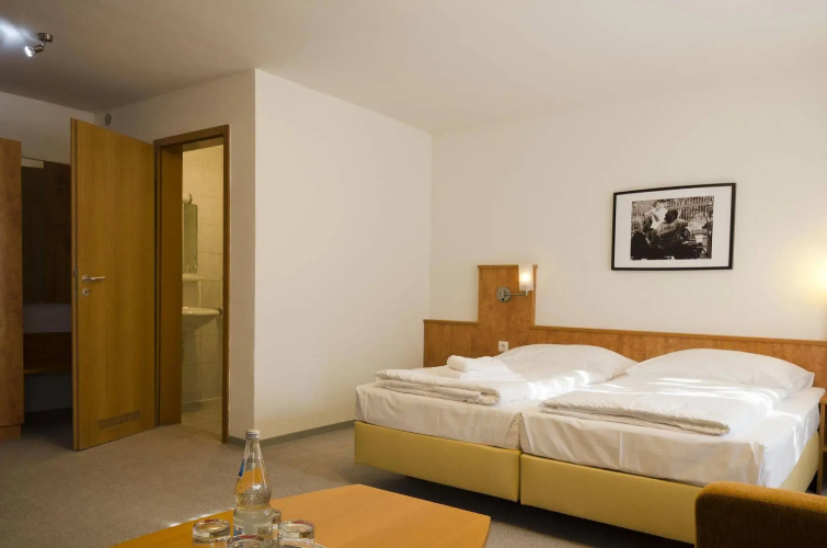 Zur Krone Garni-Hotel