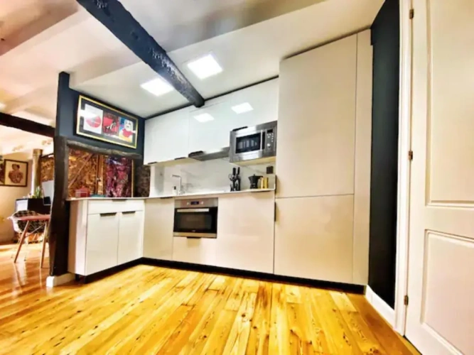 2 Bedrooms Apartment