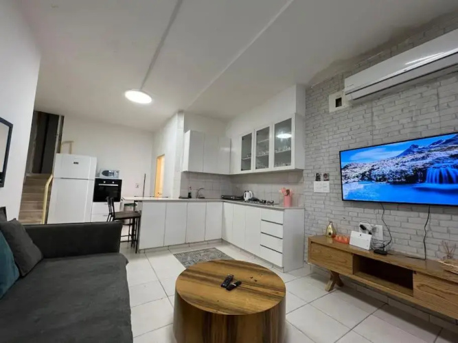 Beach front! 2 bedrooms right on the boardwalk