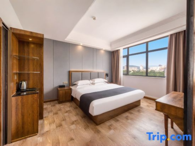 Suite with river view