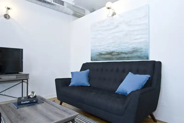 Architectural 2BR in Wicker Park by Sonder