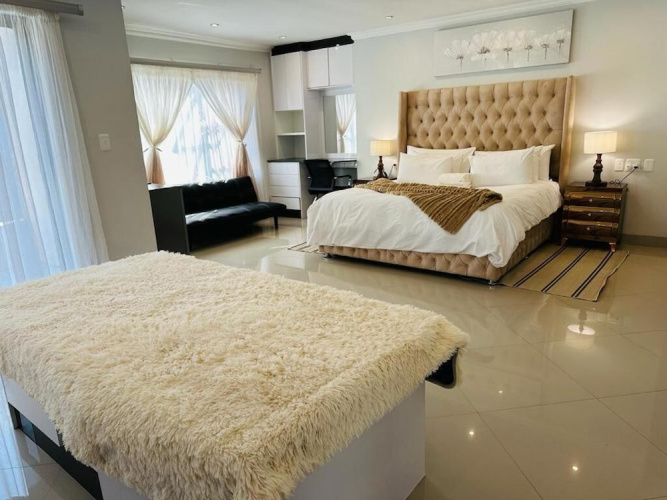 The Hide In Sandton - Sandton