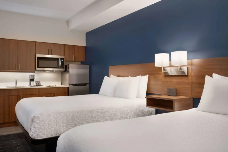 Park Inn by Radisson, Kelowna