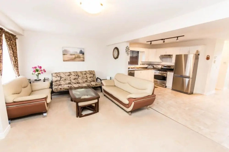 3 Bedrooms Cottage