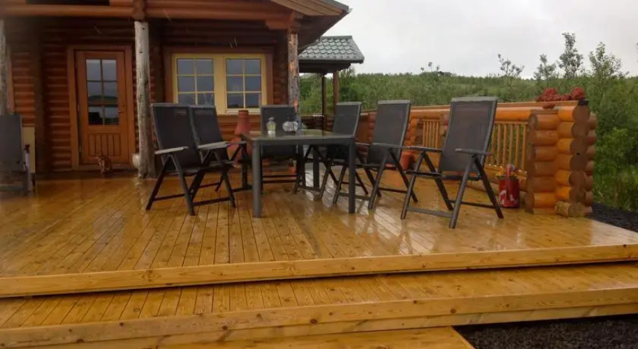 Log Cabin at White River