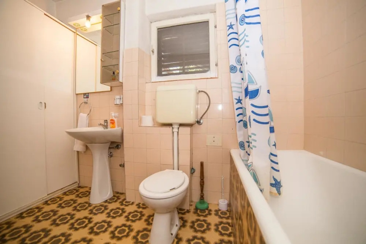 Apartments Jako