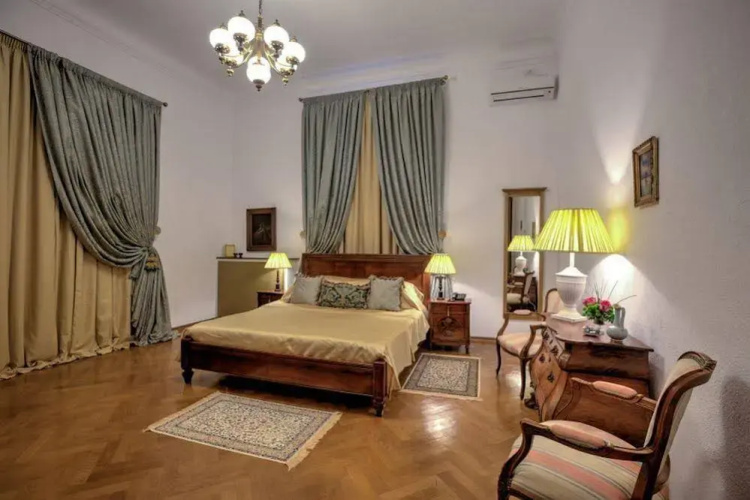 Hotel Grand