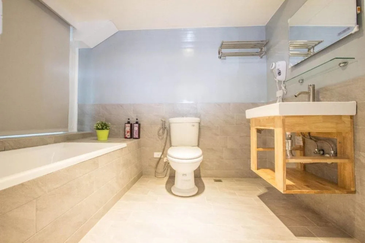 LIGHT INN - Hostel