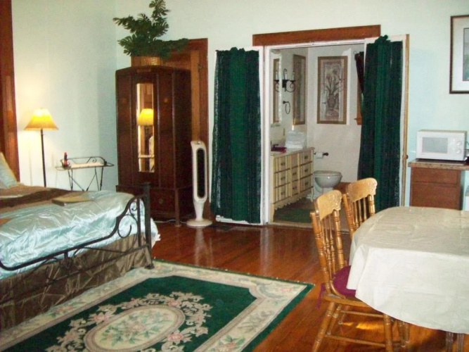 Baker St Harbour Waterfront Bed And Breakfast
