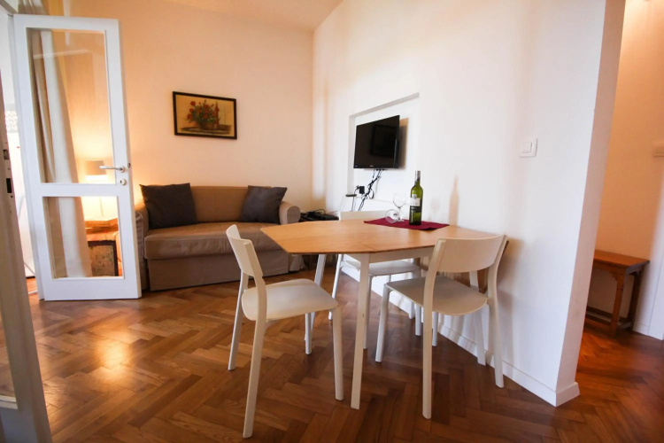 Luxury living Apartments