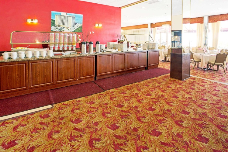 Ramada Plaza by Wyndham Marco Polo Beach Resort photo 37
