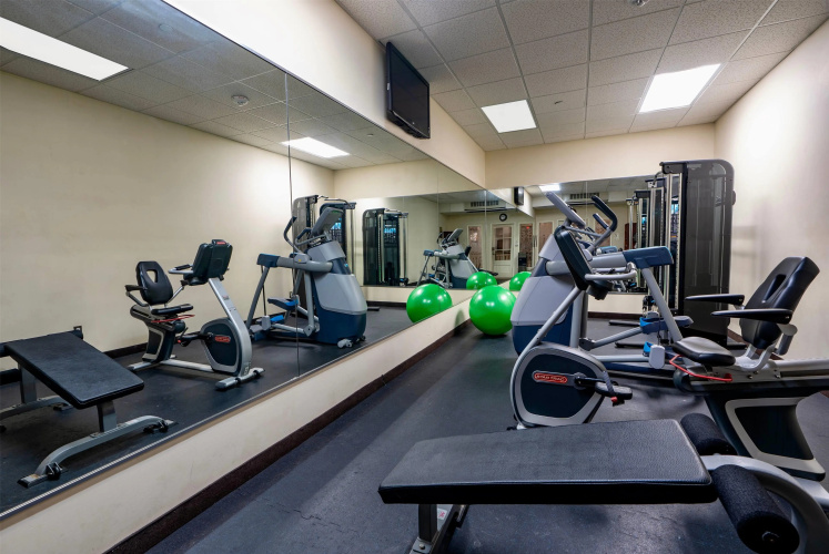 Wyndham Garden Baronne Plaza New Orleans photo 14