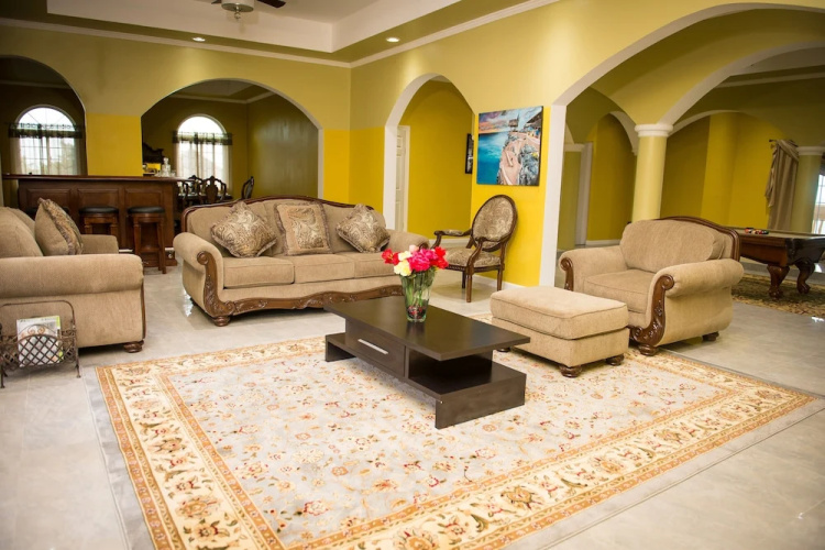 Villa Sweet Villa