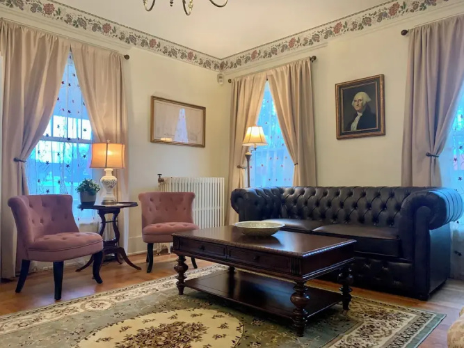 Grand Colonial B&B
