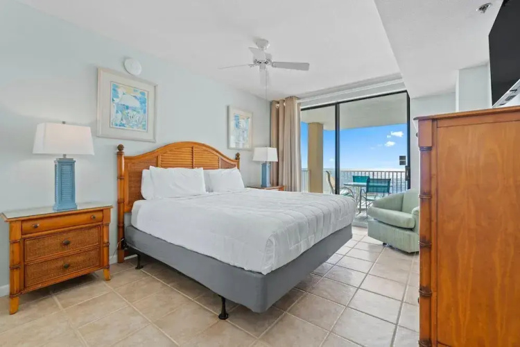 Romar Place 903