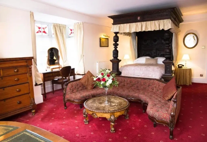 Premier room