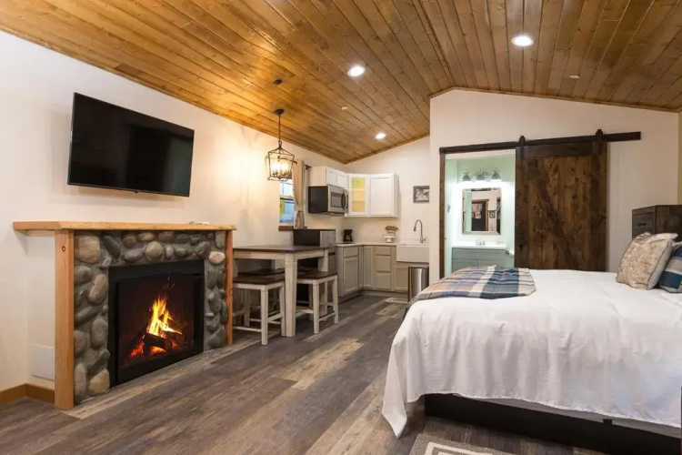 Woodland Inns