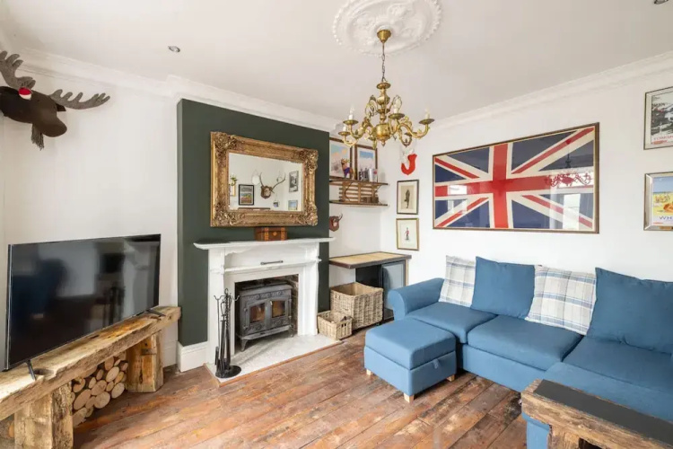 Host Stay Ranworth