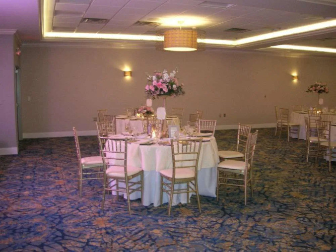 Crowne Plaza Pittsburgh South photo 32