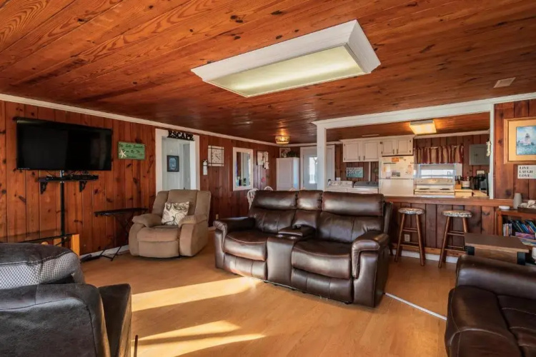 Heather Leigh by Oak Island Accommodations