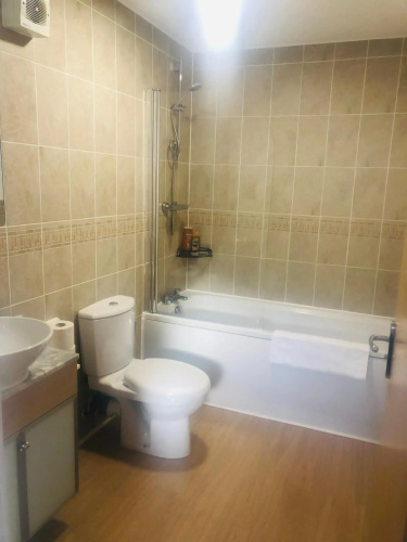 Apartment 2 bath free parking