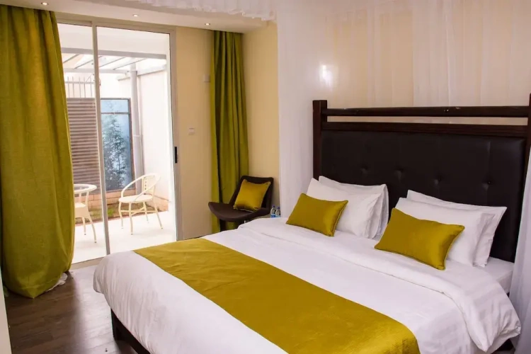 Standard Double room with courtyard view