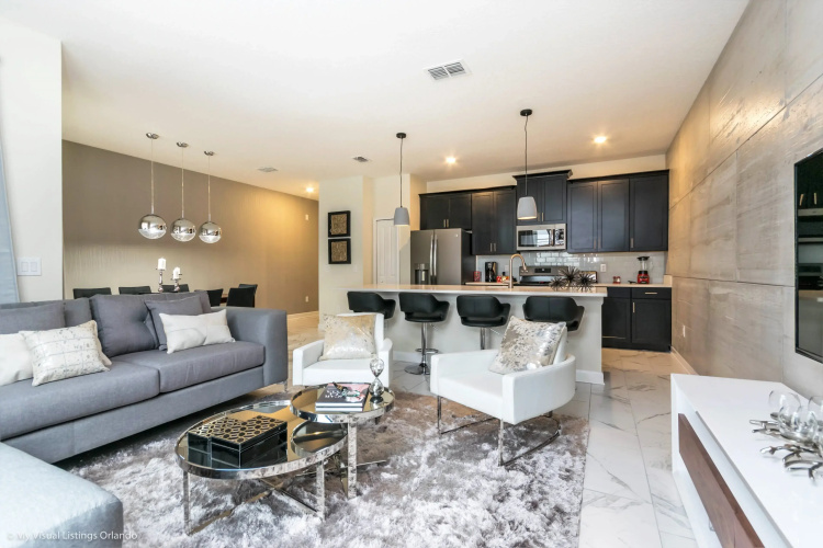 1568PD00, Davenport , US