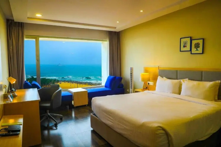 Standard Double room with sea view