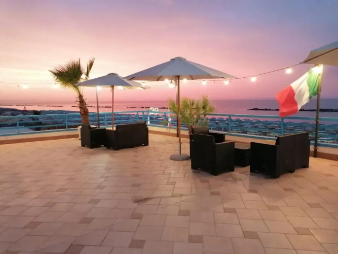 Sea Garden Rooms